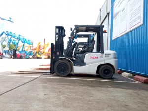 3t forklift full photo